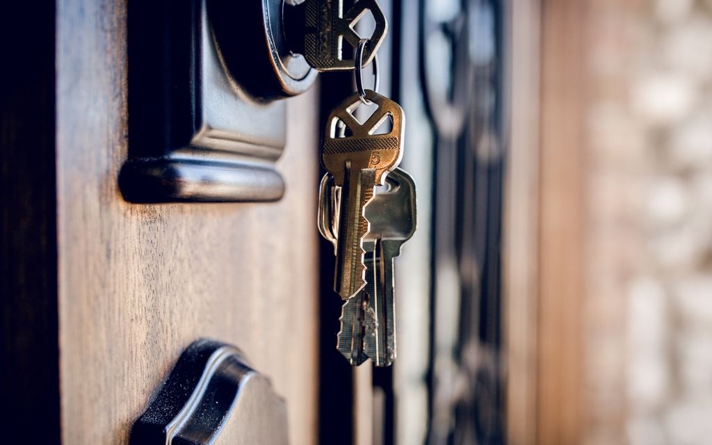Average Garage Door Specialist Cost With Factors
